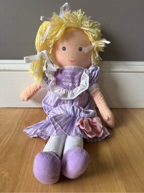 Vintage 1990 Holly Hobbie 1st Edition Rag Doll Lavender Pink Cloth Doll